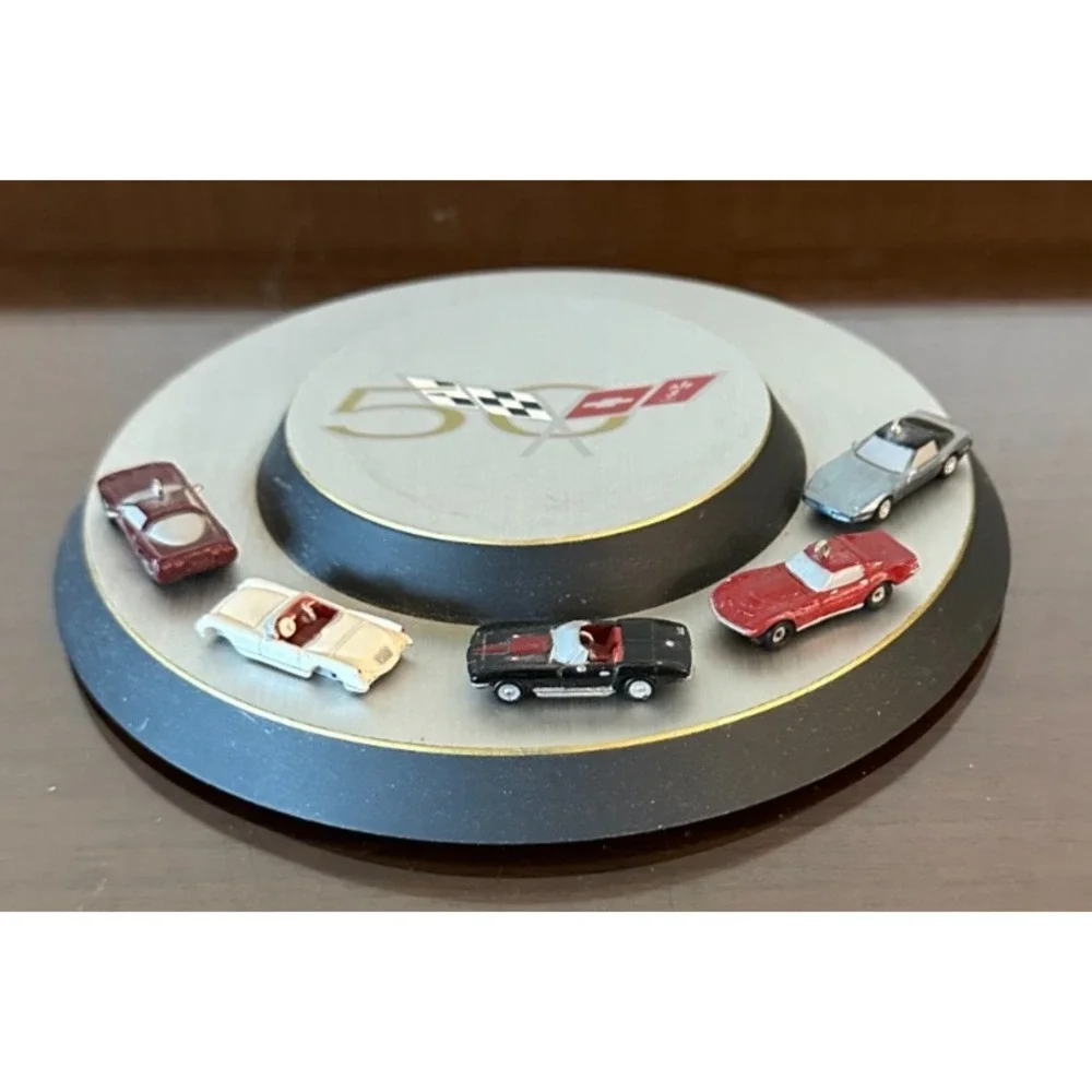 Hallmark Keepsake Ornament GM Join The Caravan Corvette 50th‎ Anniversary 2003